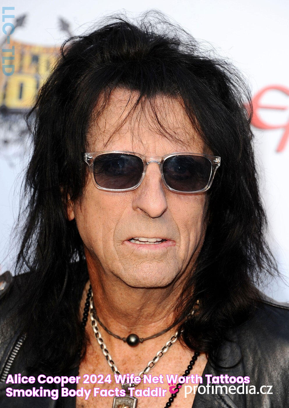 Alice Cooper 2024 Wife, net worth, tattoos, smoking & body facts Taddlr