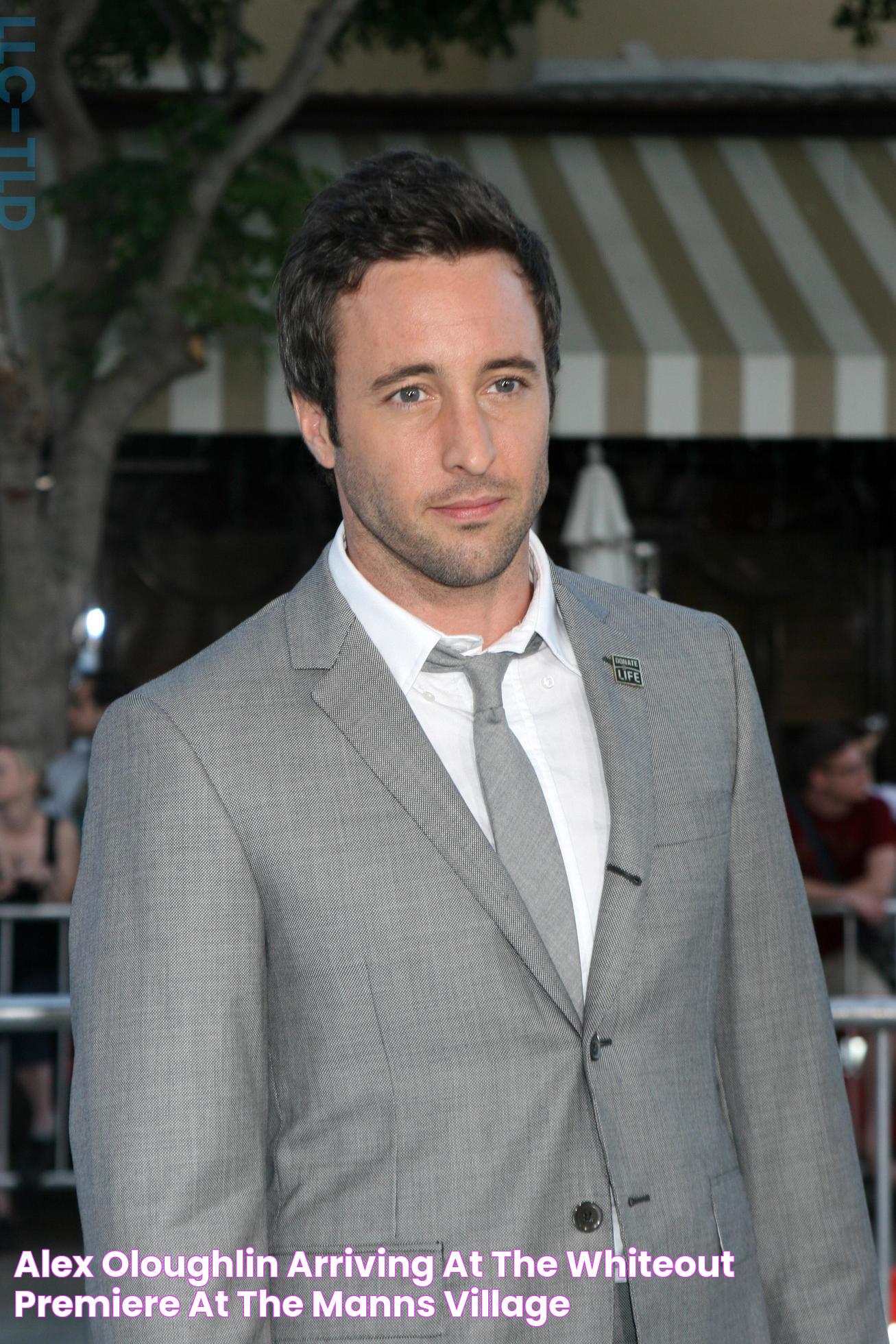 Alex OLoughlin arriving at the Whiteout Premiere at the Manns Village