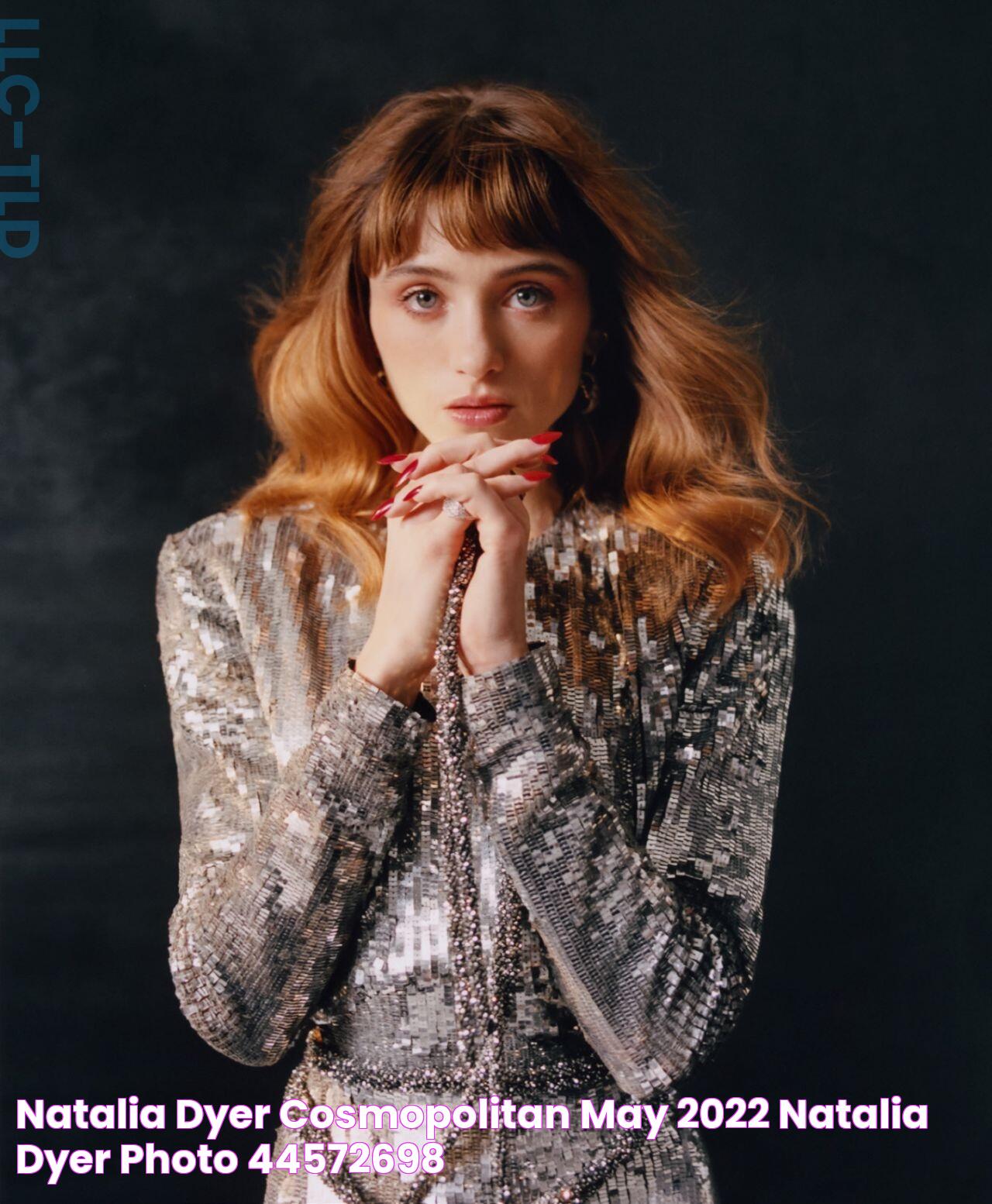 Natalia Dyer Cosmopolitan, May 2022 Natalia Dyer Photo (44572698