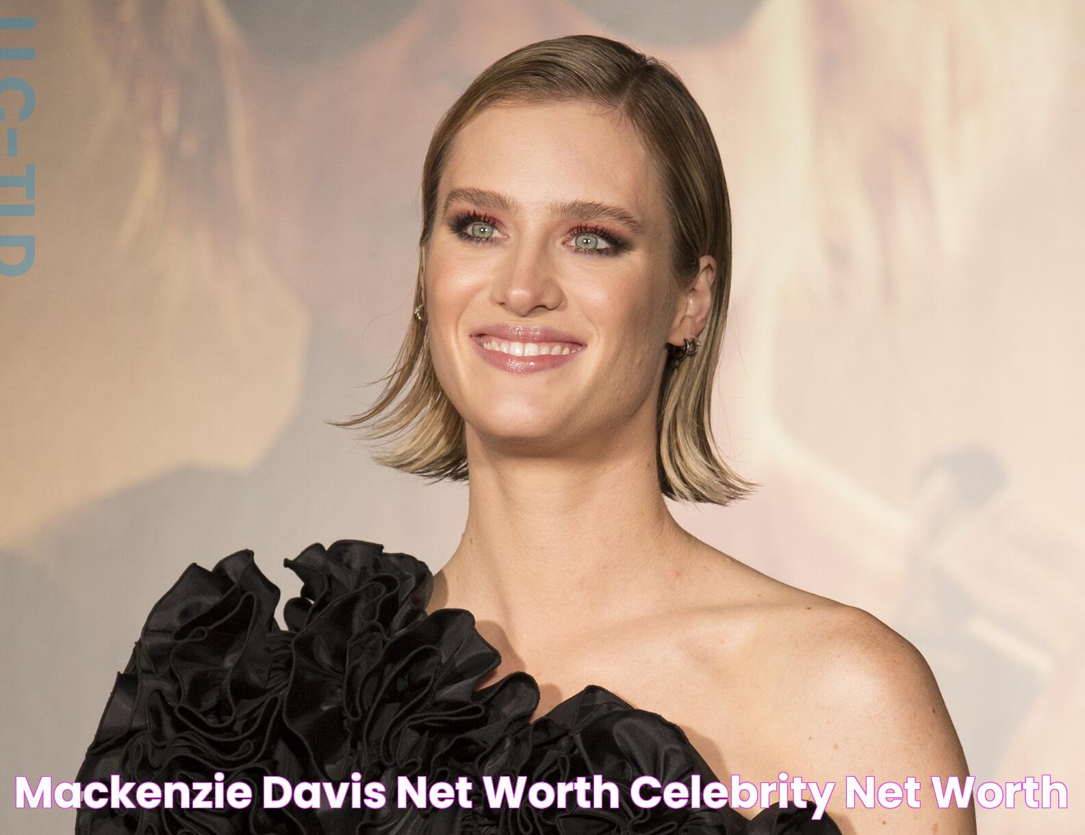 Mackenzie Davis Net Worth Celebrity Net Worth