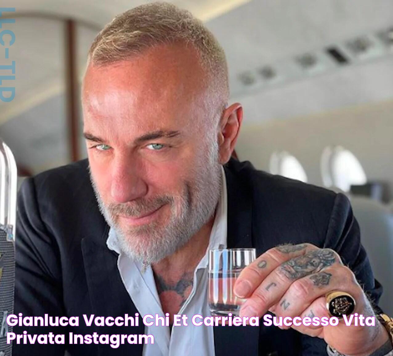 Gianluca Vacchi chi è, età, carriera, successo, vita privata, Instagram