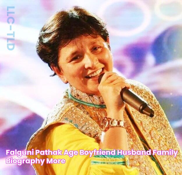 Falguni Pathak Age, Boyfriend, Husband, Family, Biography & More