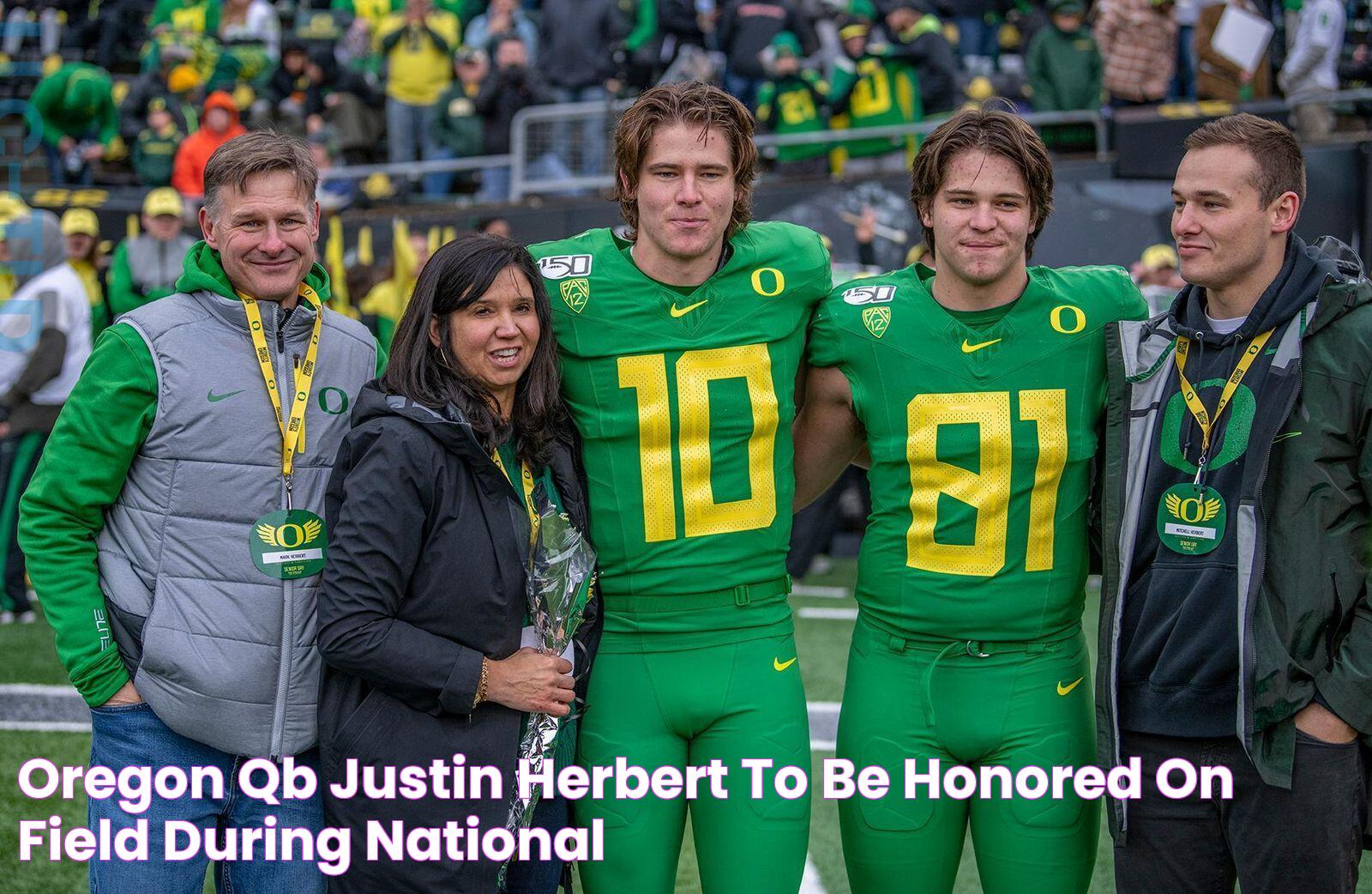 Oregon QB Justin Herbert to be honored on field during National