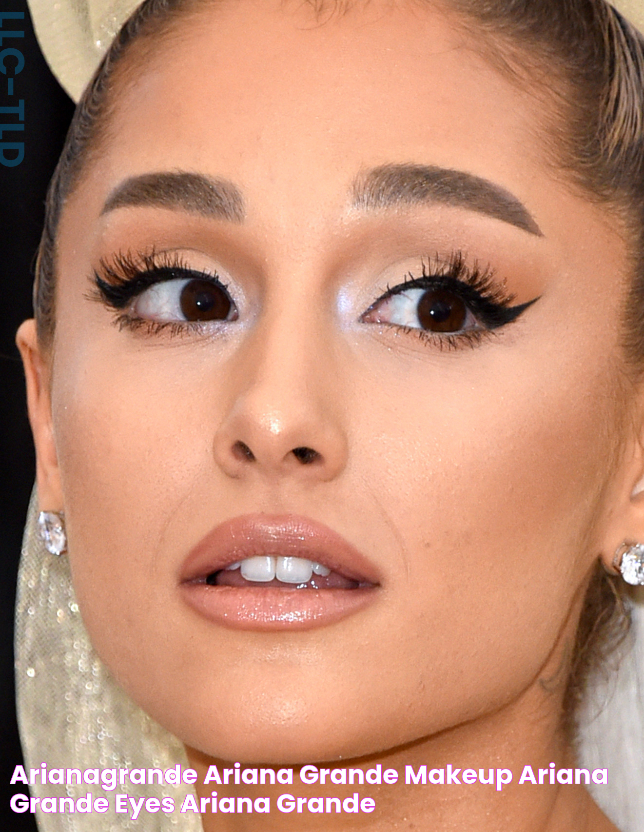 arianagrande Ariana grande makeup, Ariana grande eyes, Ariana grande