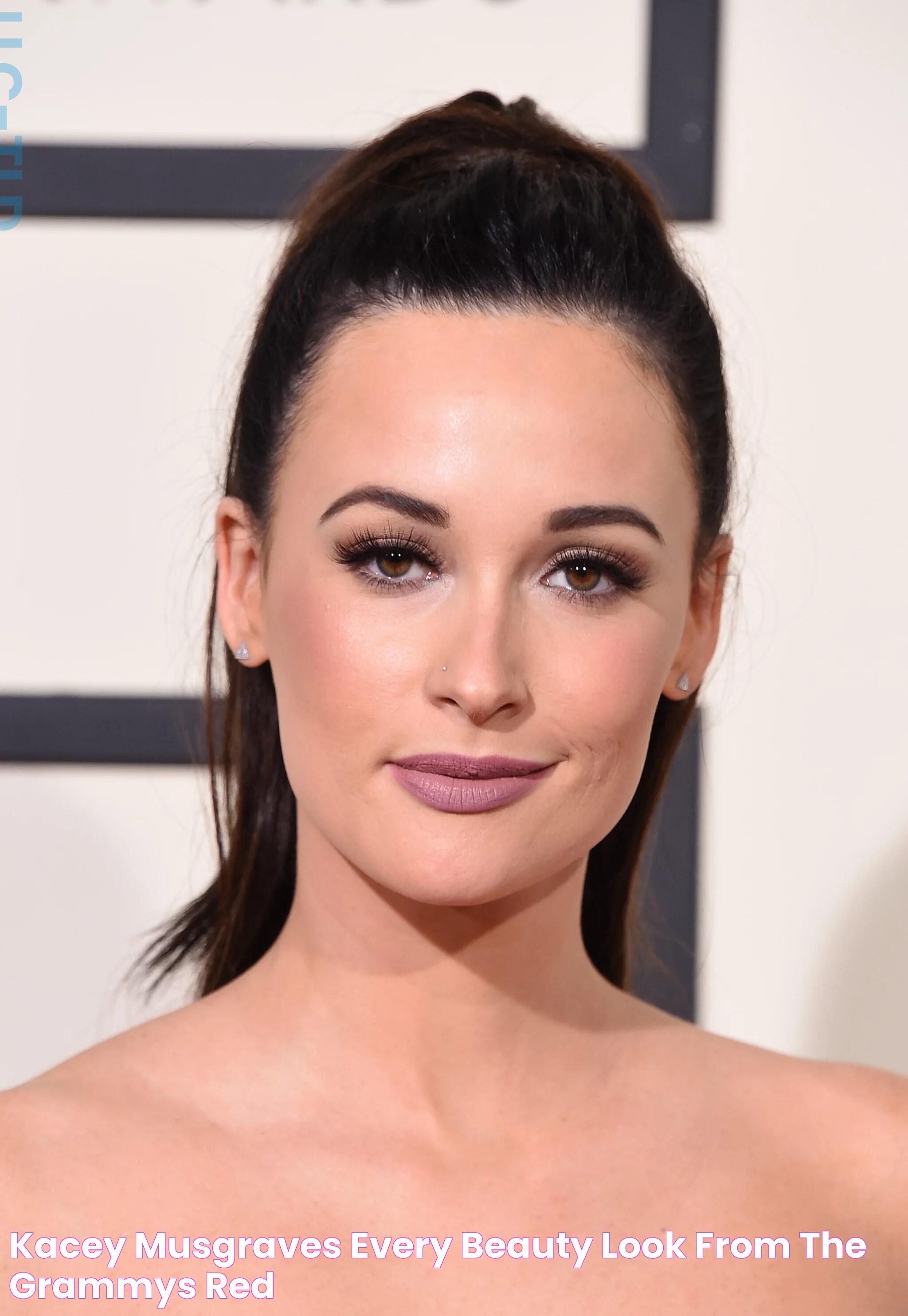 Kacey Musgraves' Perfectly Imperfect Lips: Embracing Natural Beauty