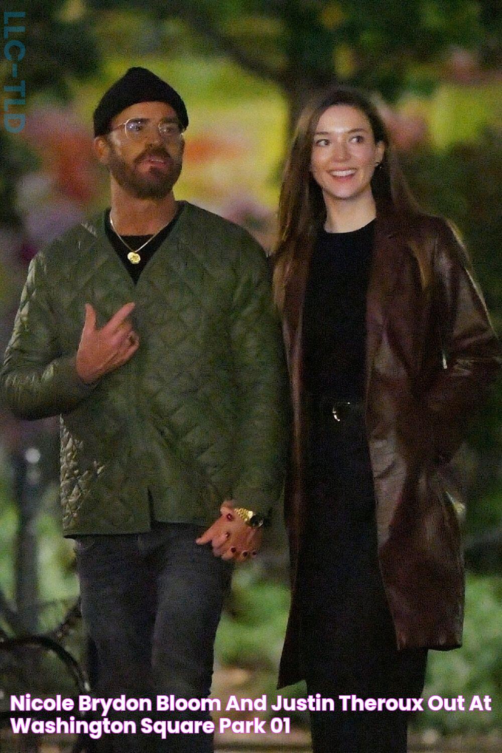 NICOLE BRYDON BLOOM and Justin Theroux Out at Washington Square Park 01