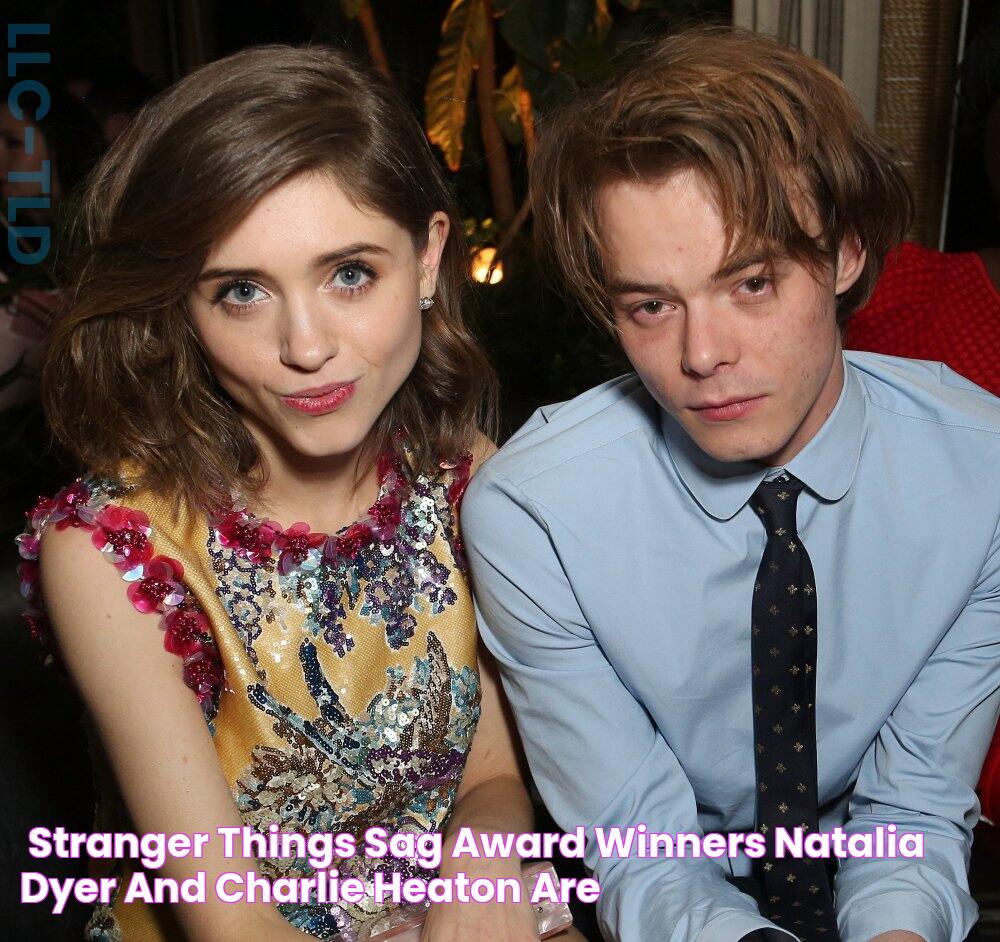 'Stranger Things' SAG Award Winners Natalia Dyer and Charlie Heaton Are