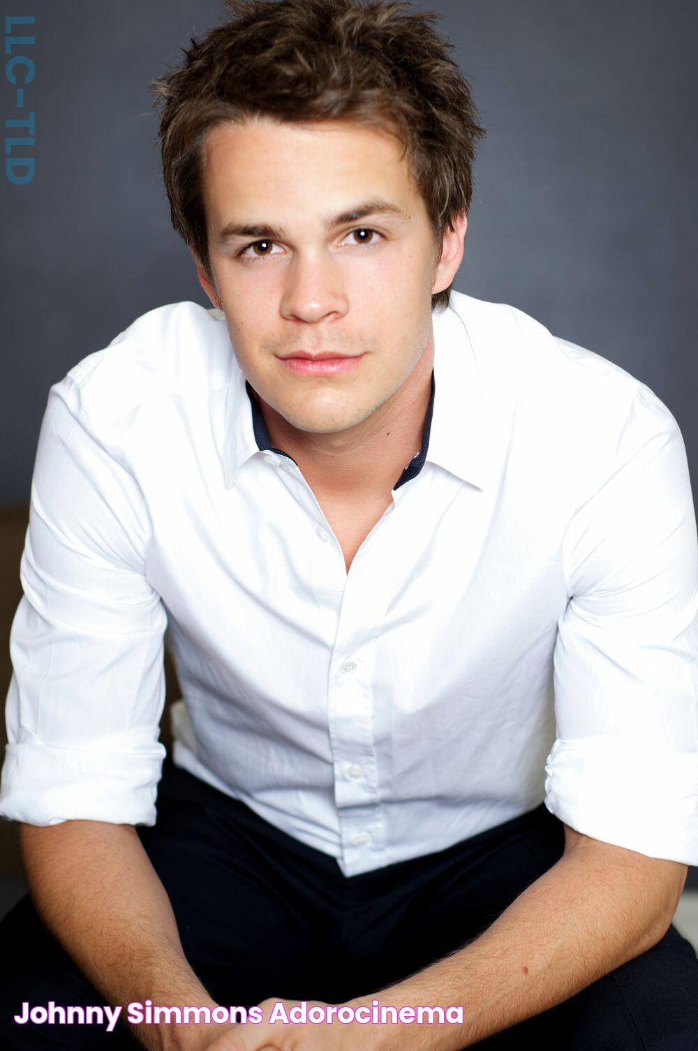 Top Stories And News About Johnny Simmons