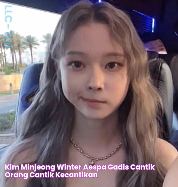 Kim Minjeong • Winter aespa Gadis cantik, Orang cantik, Kecantikan