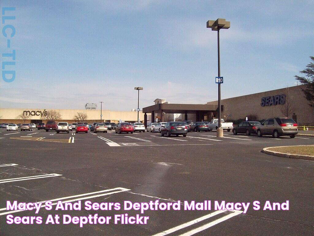 Macy's and Sears Deptford Mall Macy's and Sears at Deptfor… Flickr