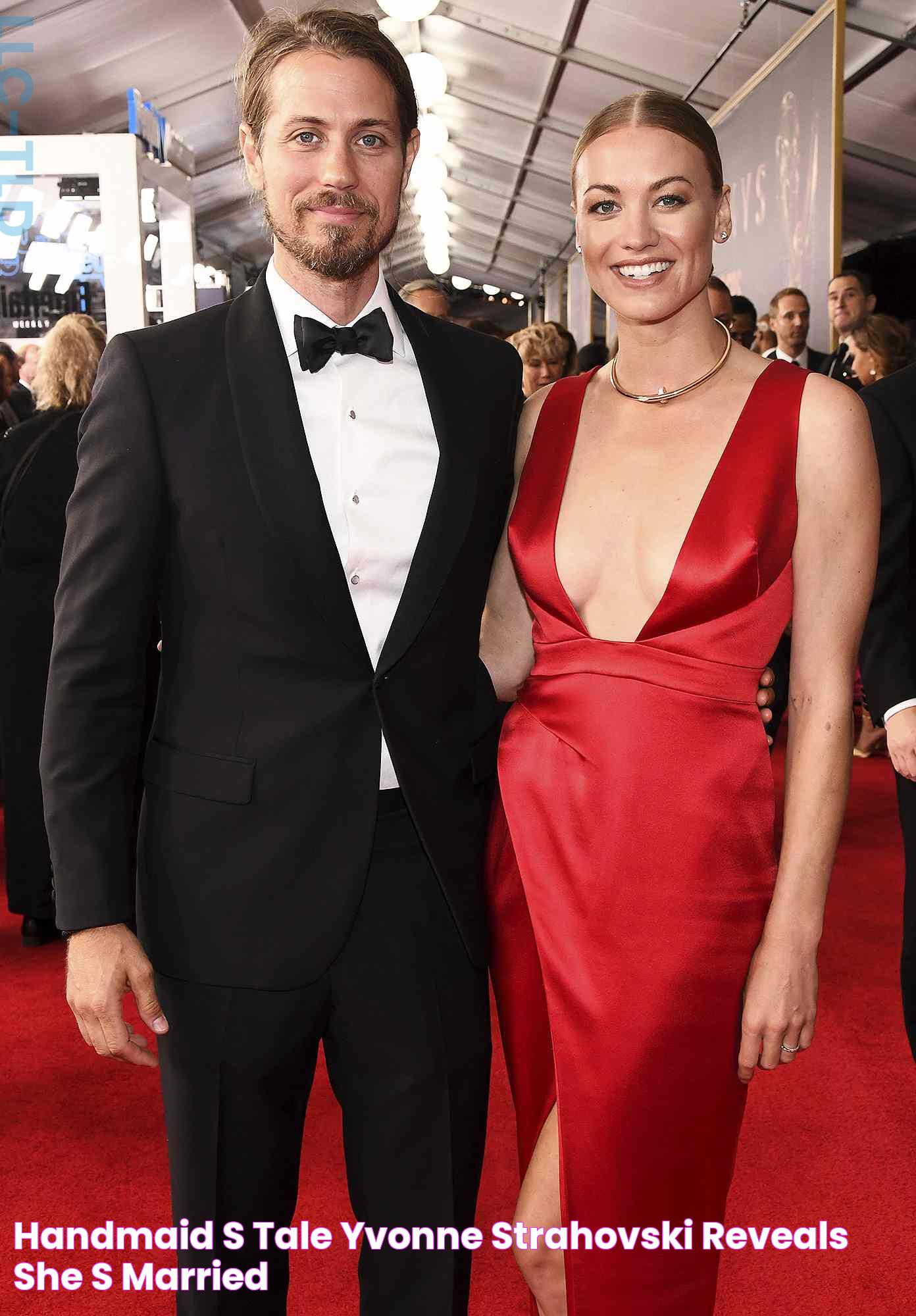 Handmaid's Tale Yvonne Strahovski Reveals She's Married